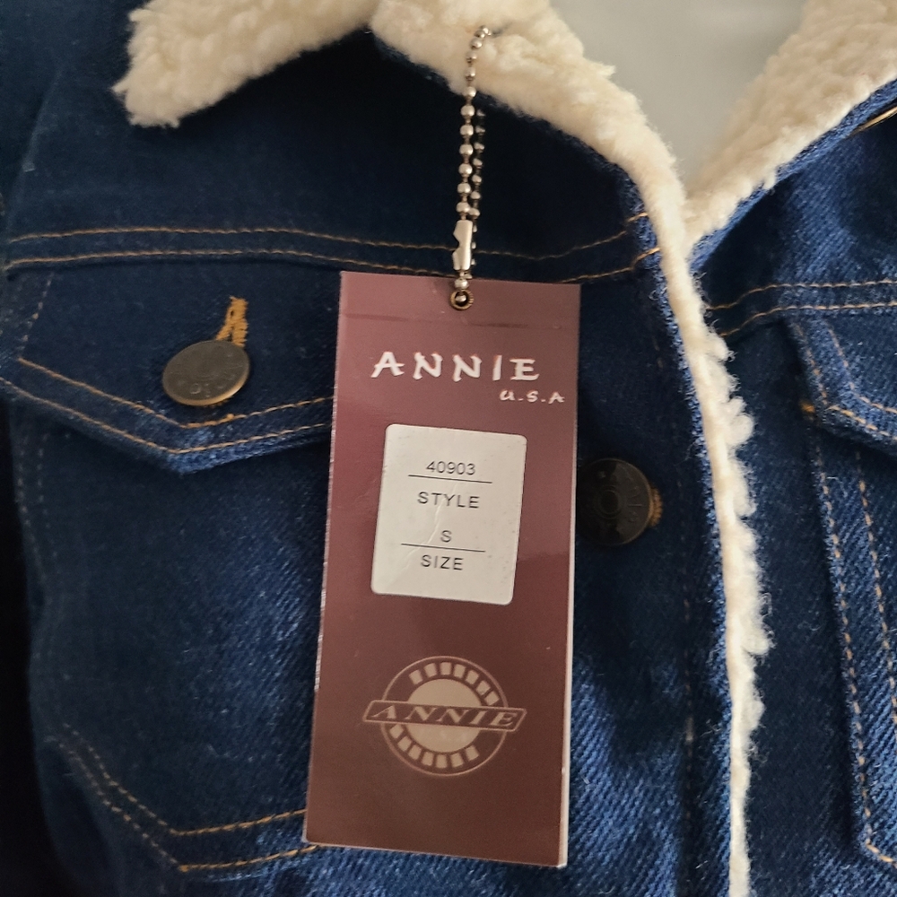 Annie Blue Denim Jacket with Sherpa Lining, Small Jacket - Picture 3 of 11